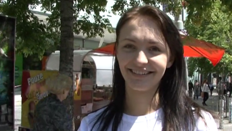 Teen Enjoy In Public Sex