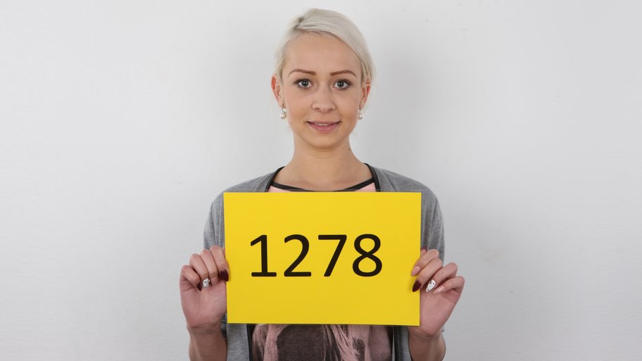 Cute Horny Teen Denisa Suck Dick On Czech Casting