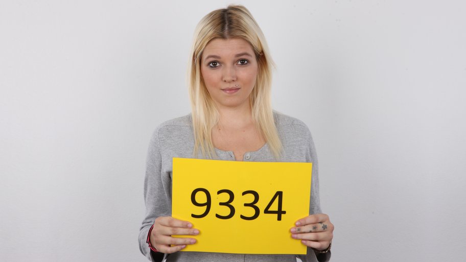 Andrea Came On Casting For Models But She Gets Dick In Mouth
