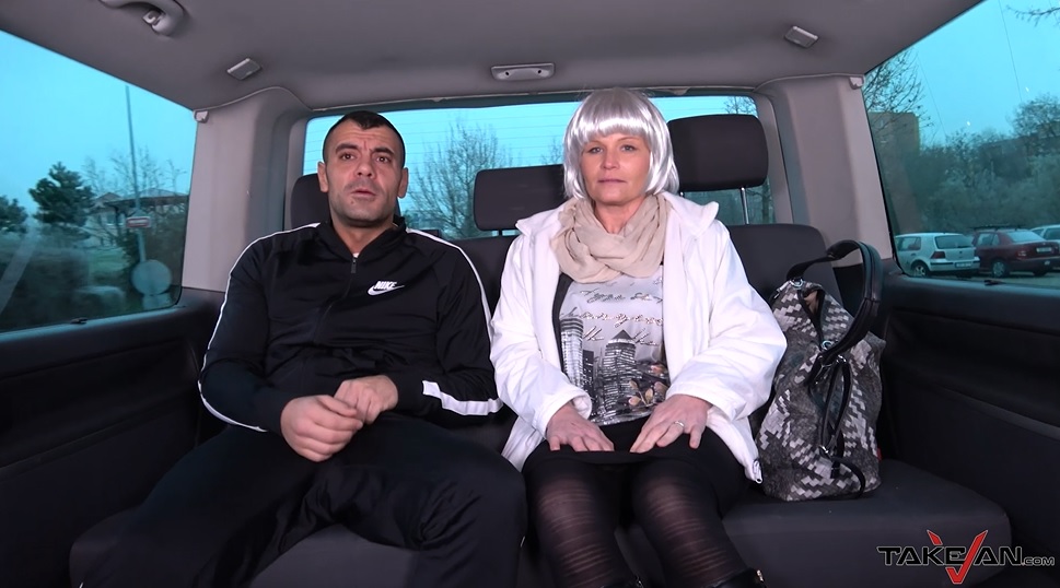 Mature Woman Likes Hard Sex On Backseat.