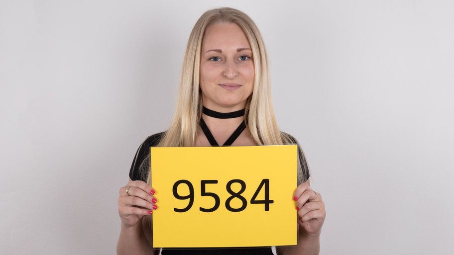 Sexy Blonde Czech Slut Performing Like A Pornstar.