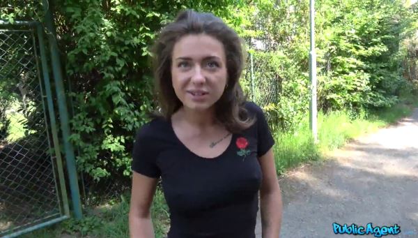 Russian Slut Has Sex In Nature.